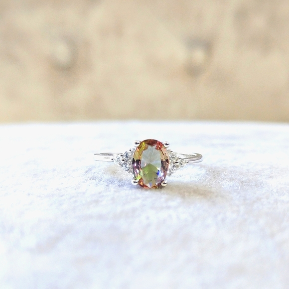BohemianMermaid Jewelry - 💎NEW💎 OVAL ZULTANITE RHODIUM PLATED S925